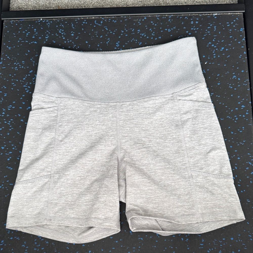Zobha Light Gray High-Waist Athletic Shorts